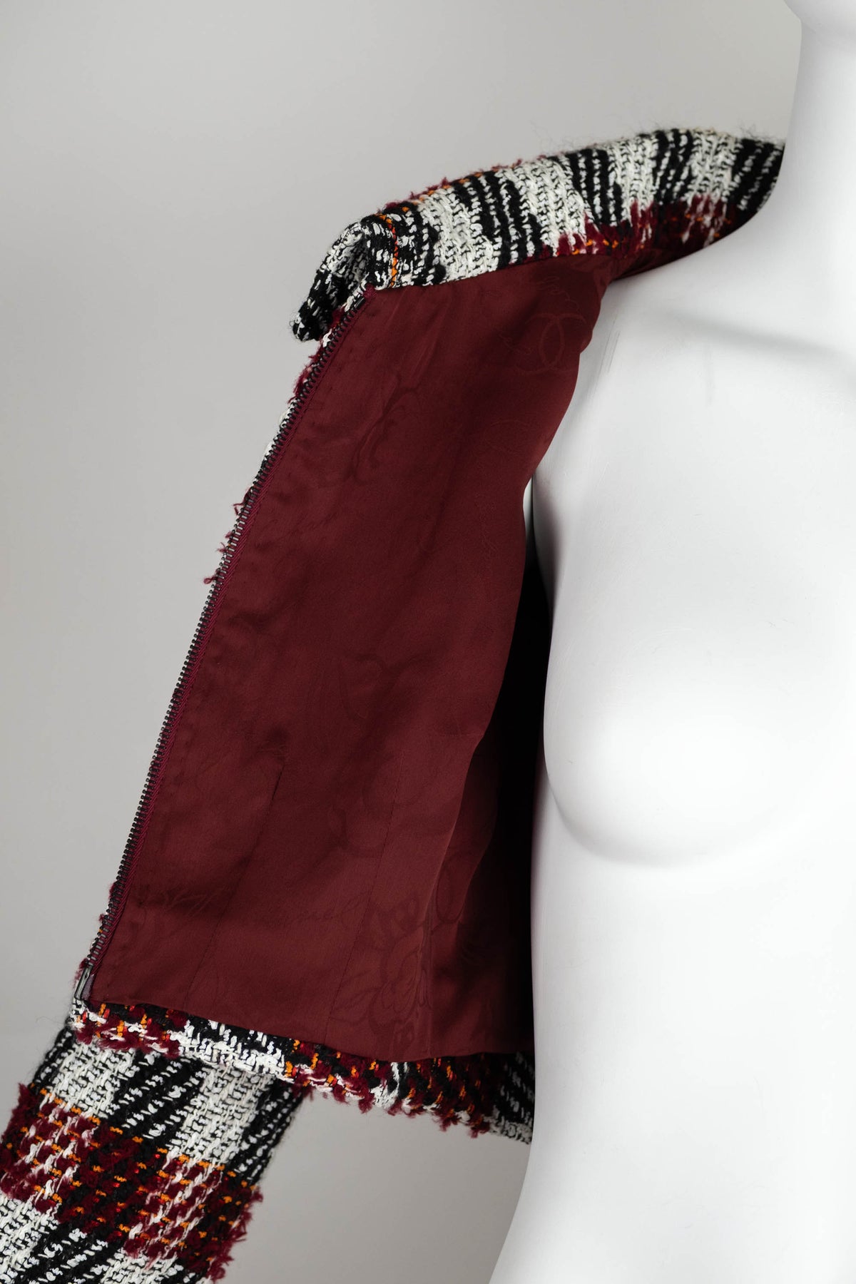 Chanel Maroon Plaid Cropped Jacket Size 38 2016