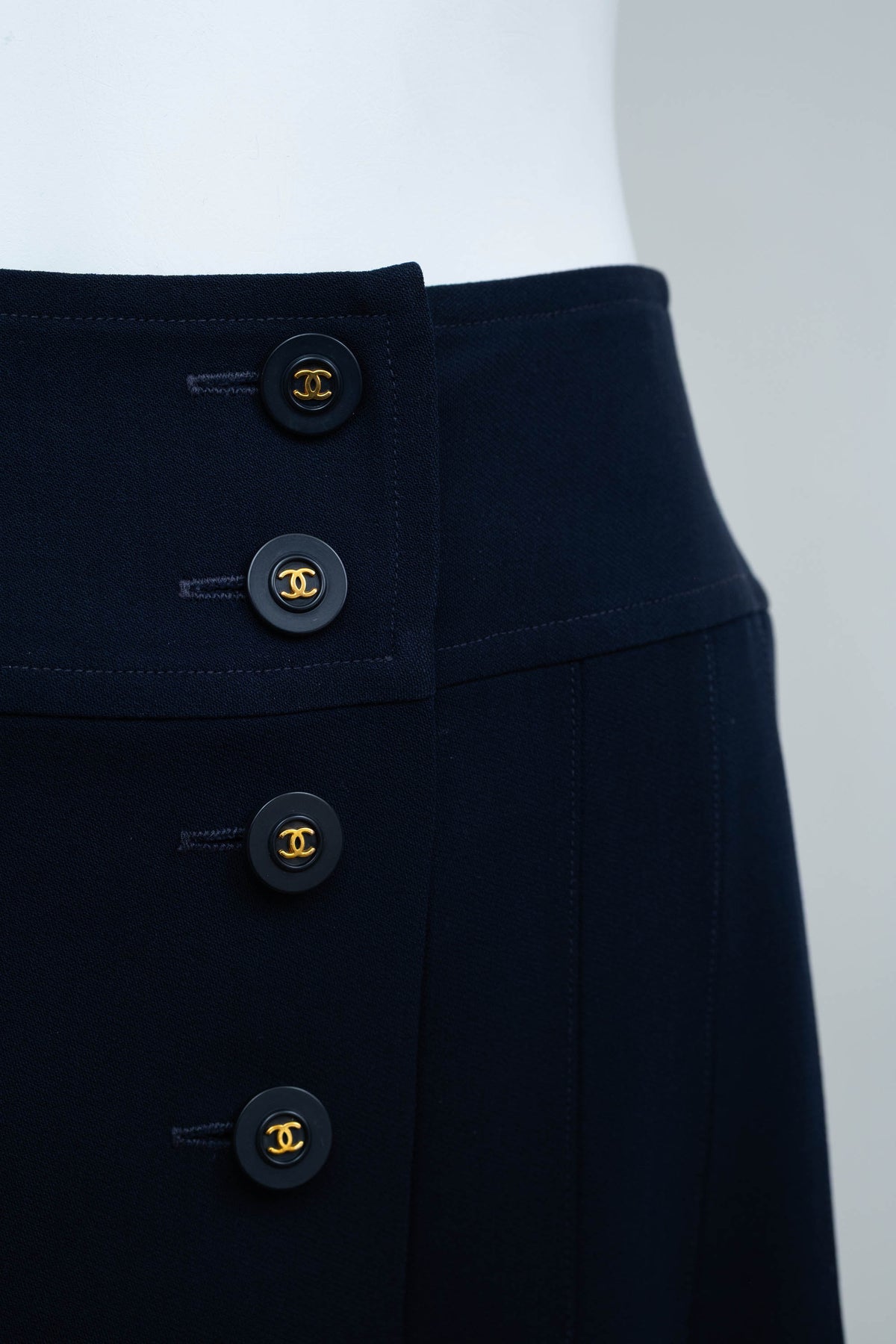 Chanel Navy Blue Pleated Double Button Front Size Small