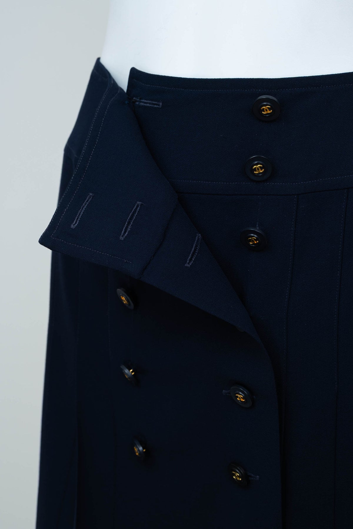 Chanel Navy Blue Pleated Double Button Front Size Small