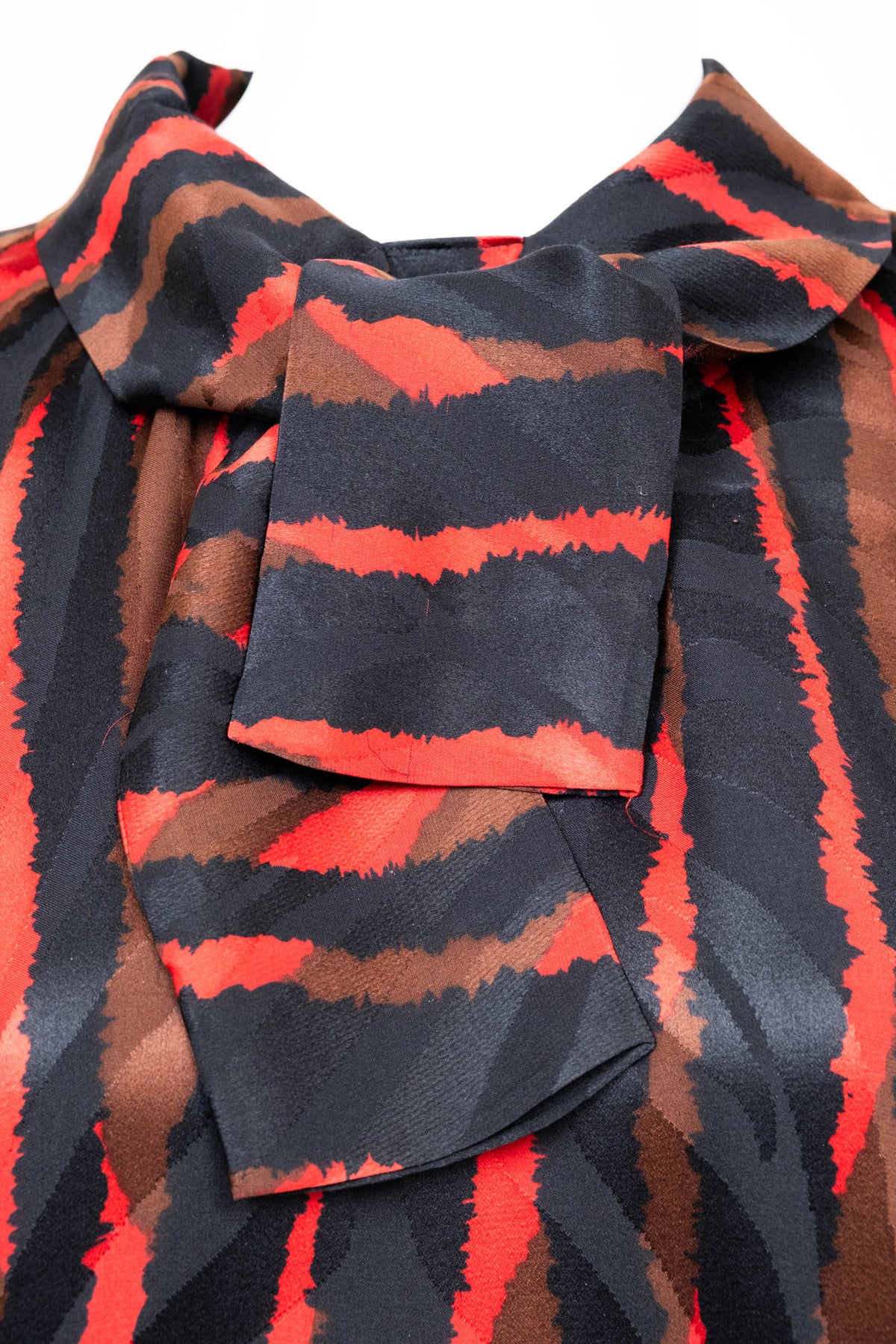Christian Dior Black Red Brown Silk Tie Neck Dolman Sleeve Blouse 1970s Size M