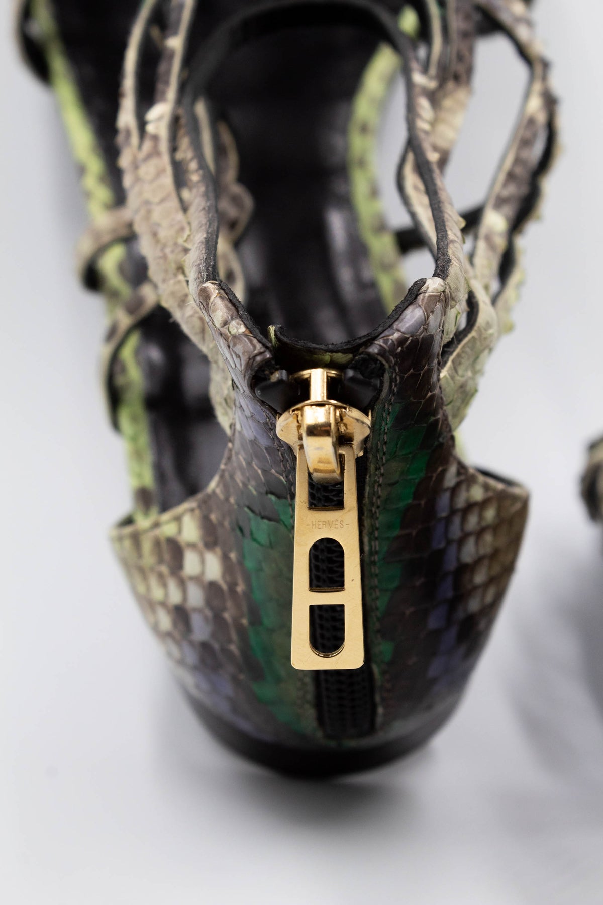 Hermes Green Snakeskin Strappy Gladiator Sandals Size 37.5
