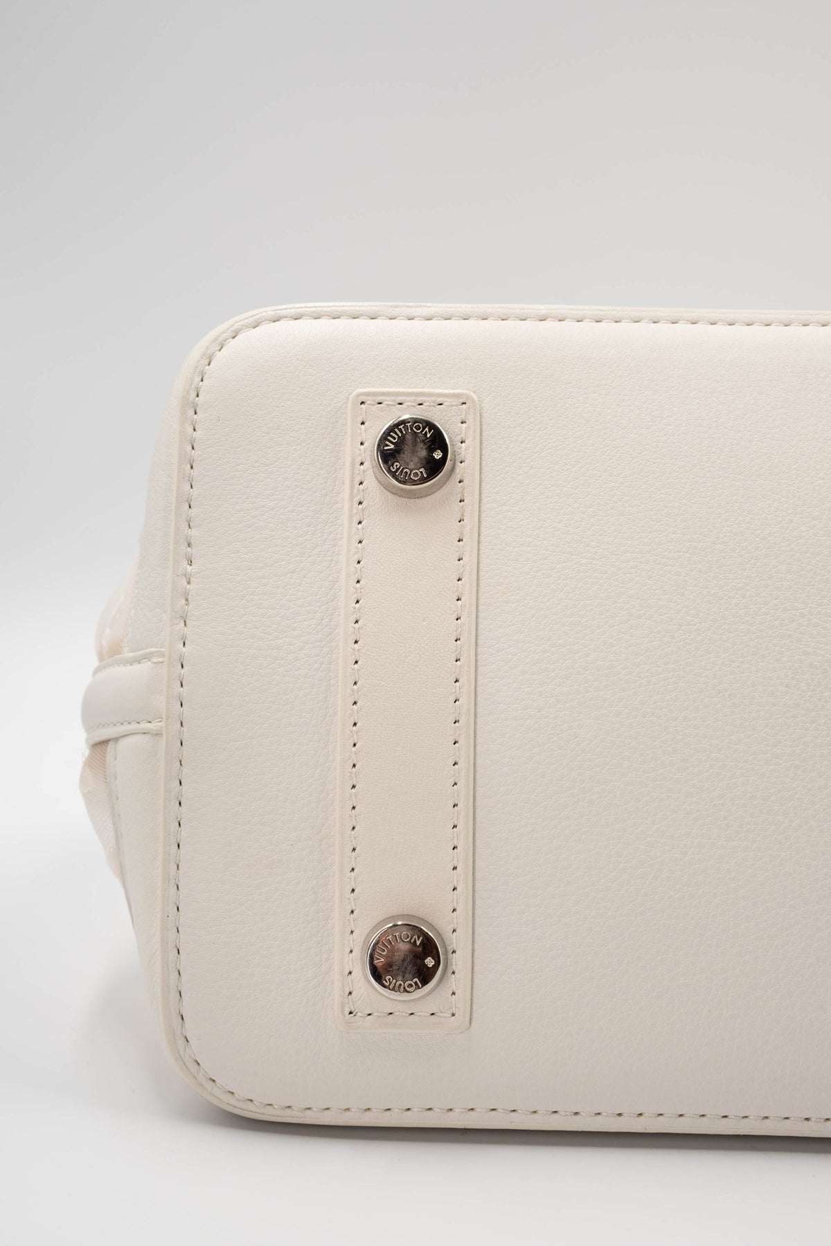 Louis Vuitton White Mesh Monogram Purse 2012 Size MM