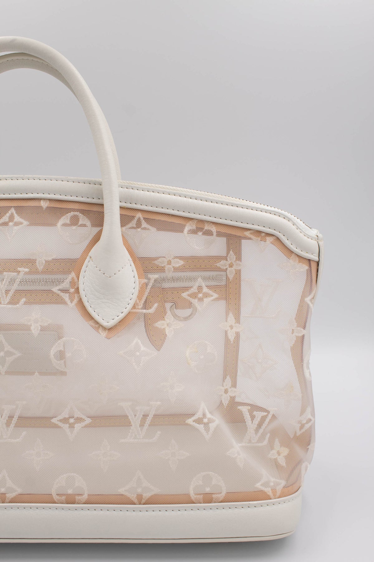 Louis Vuitton White Mesh Monogram Purse 2012 Size MM