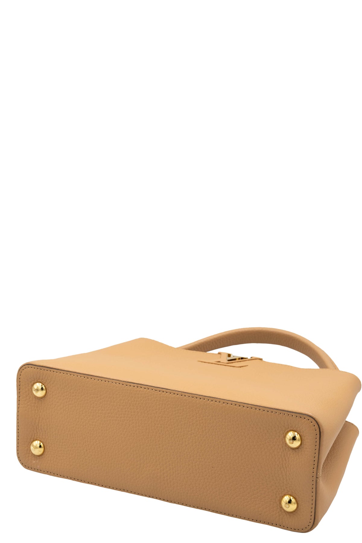 Louis Vuitton Beige Leather Capucines Top Handle Purse Size MM