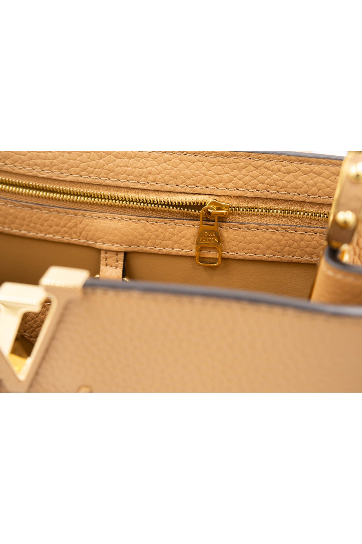 Louis Vuitton Beige Leather Capucines Top Handle Purse Size MM