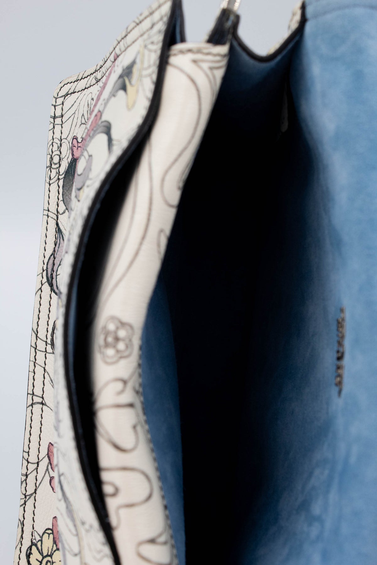 Prada x James Jean Etiquette Bunny Print Cream Purse 2018 Size M