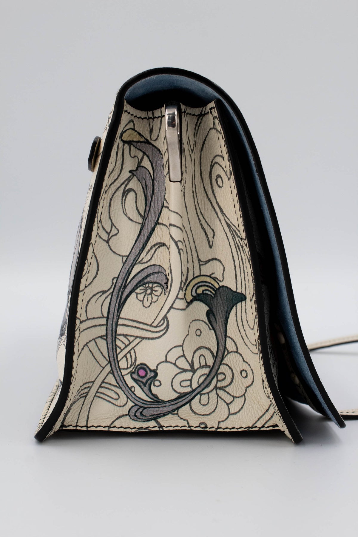 Prada x James Jean Etiquette Bunny Print Cream Purse 2018 Size M