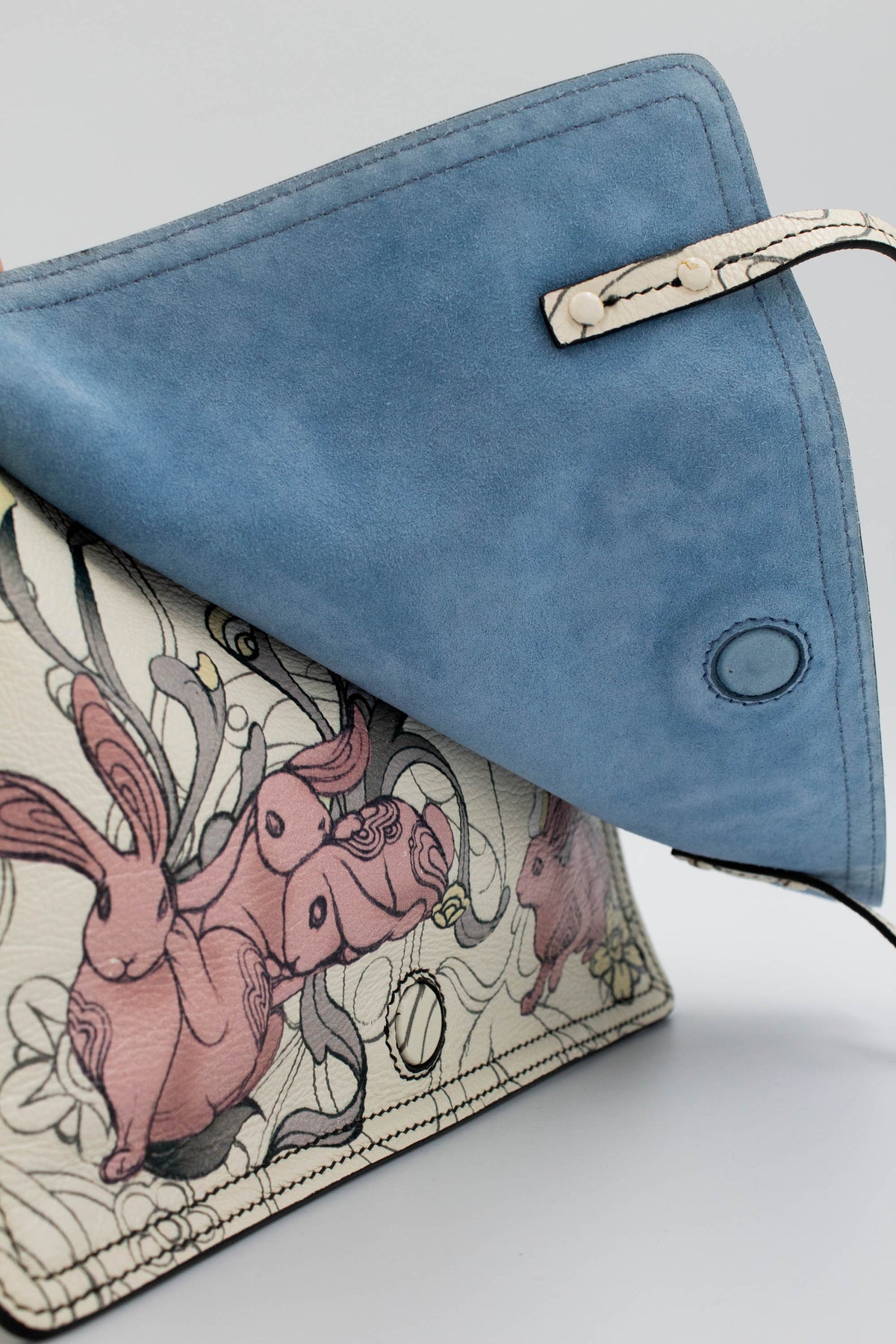 Prada x James Jean Etiquette Bunny Print Cream Purse 2018 Size M