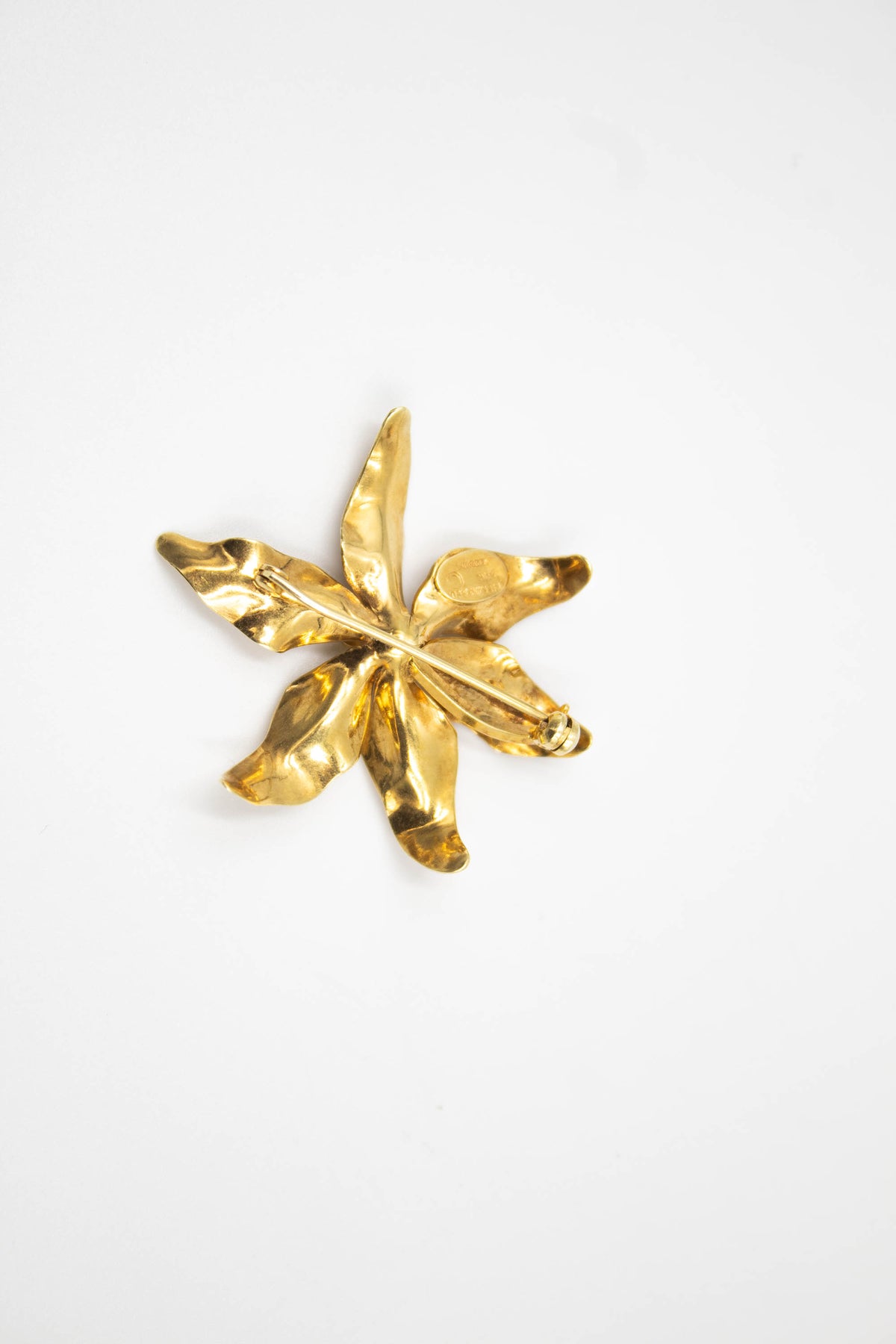 Tiffany & Co. 14k Gold Etched Flower Brooch