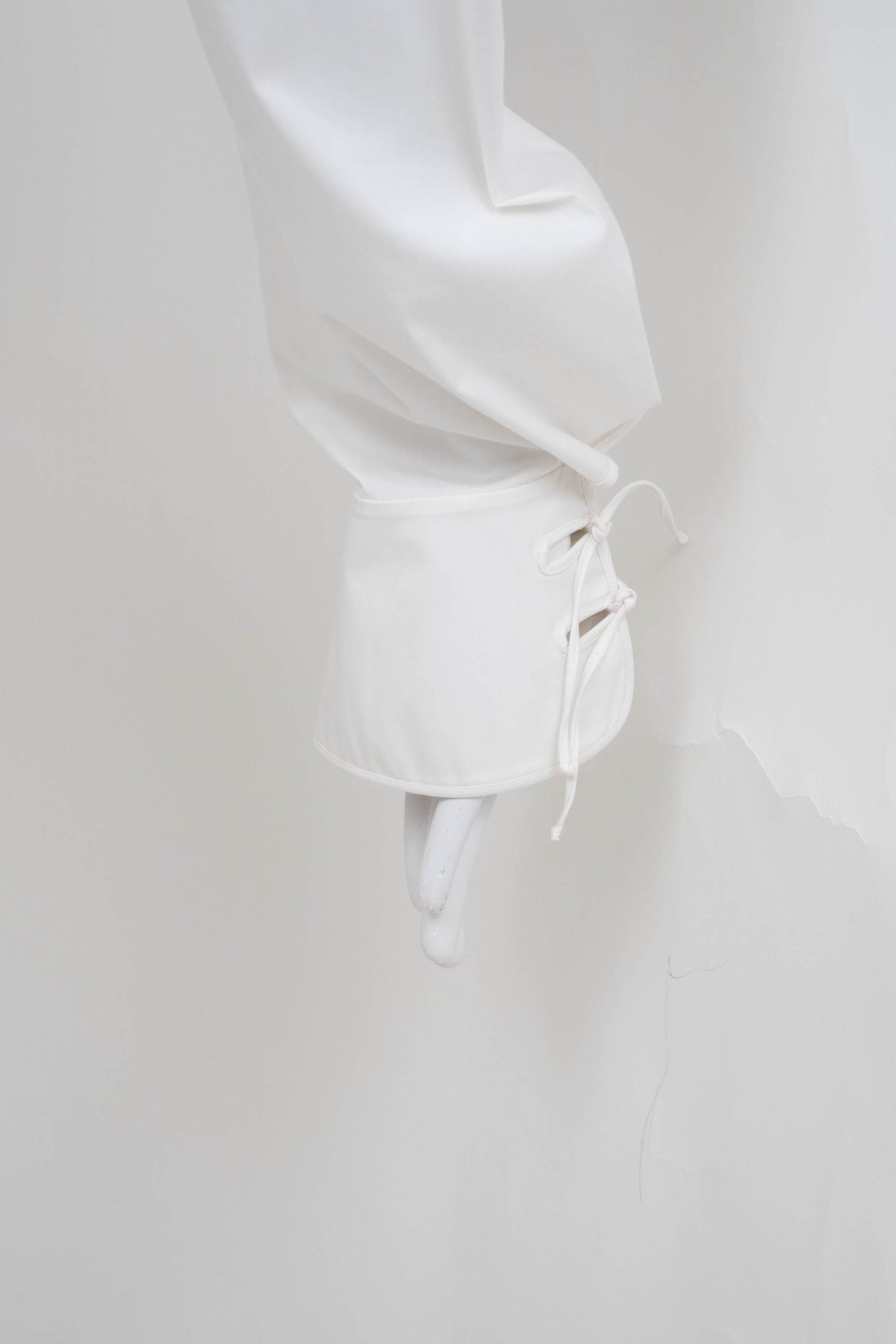 Yves Saint Laurent Rive Gauche White Tie Front Cotton Shirt Size 42/6