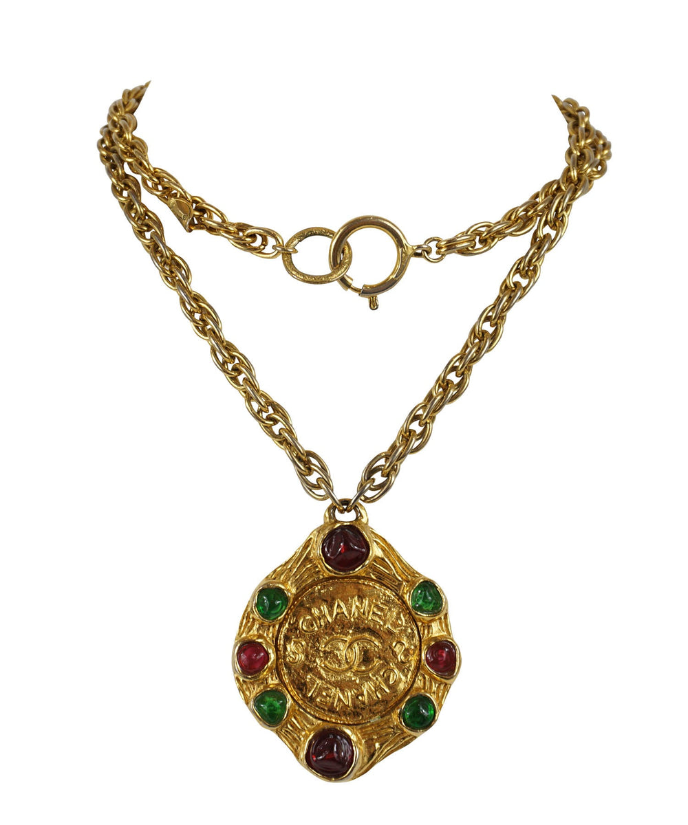 Chanel Vintage 1970's Gripoix Pendant Necklace